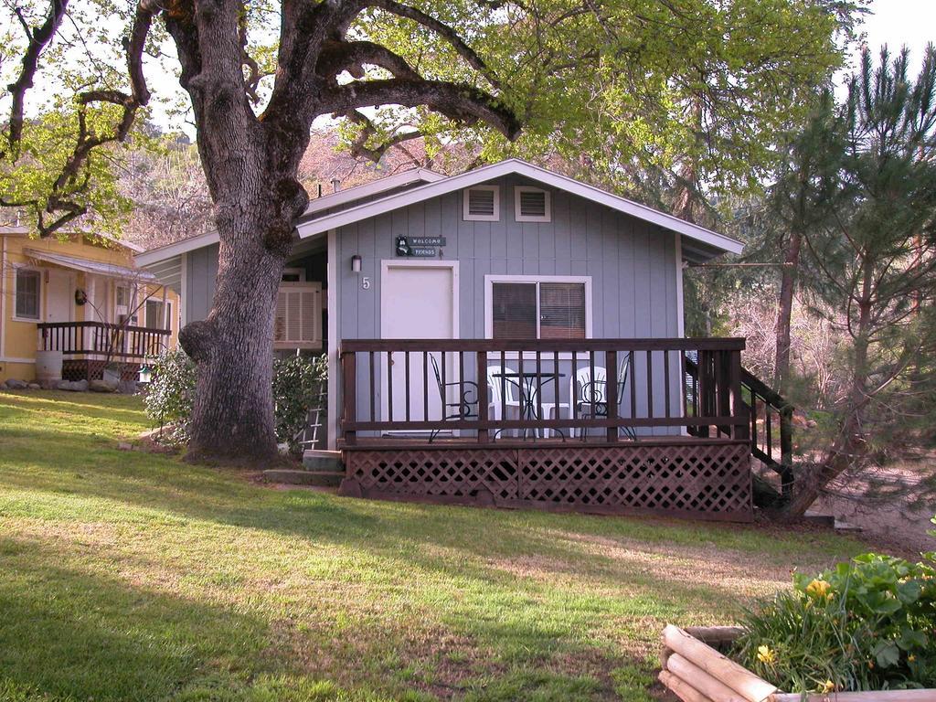 Sequoia Motel スリー・リバーズ エクステリア 写真